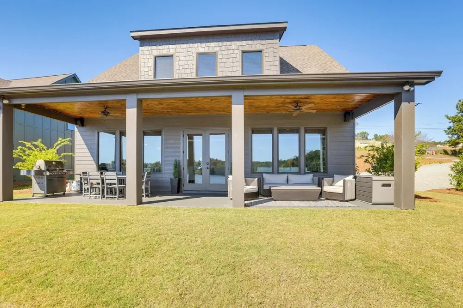 Waterfront Home in Alex City, Near Auburn