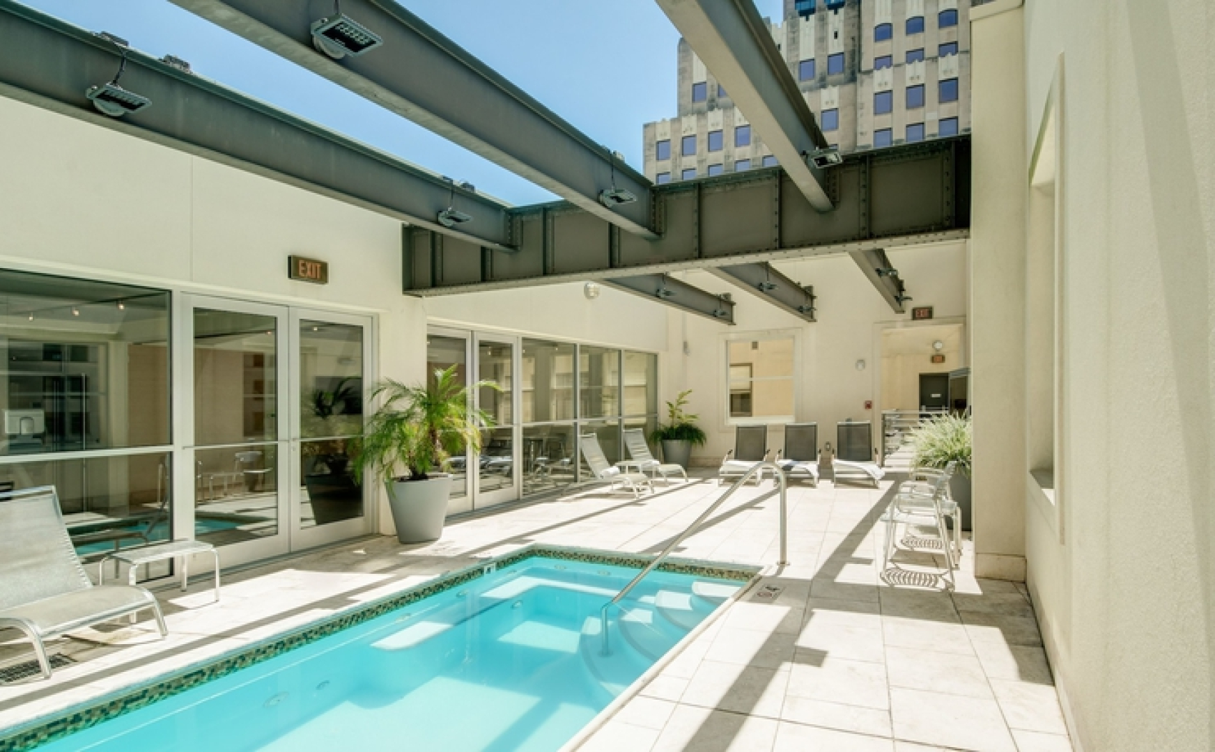 Common Street Apartment by Stay Alfred