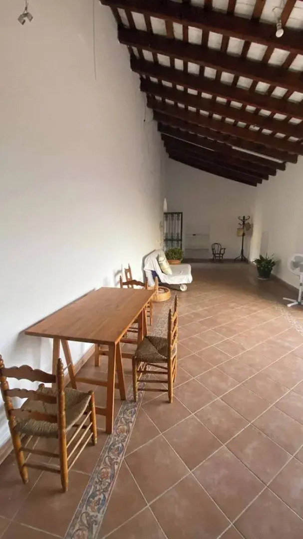 Room-magnolia Loft A Spacious, Authent