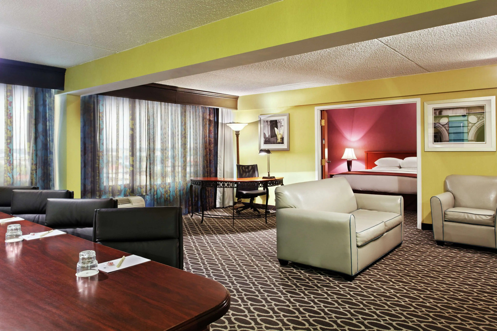 DoubleTree by Hilton Richmond - Midlothian