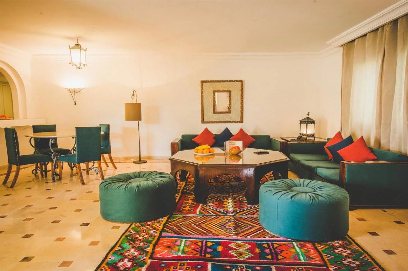 Suites hotel les charmilles & spa