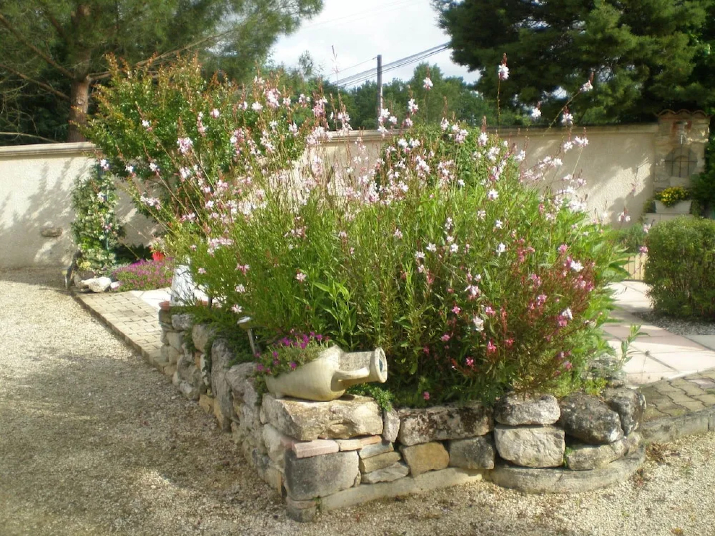 Cozy Holiday Home in Montayral With Swimming Pool