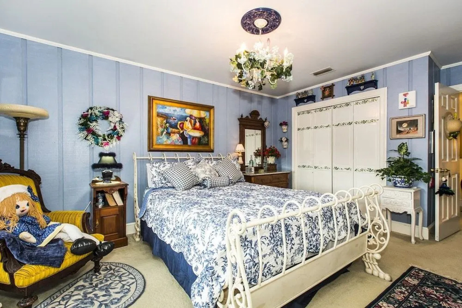 Matthews Manor Bed and Breakfast