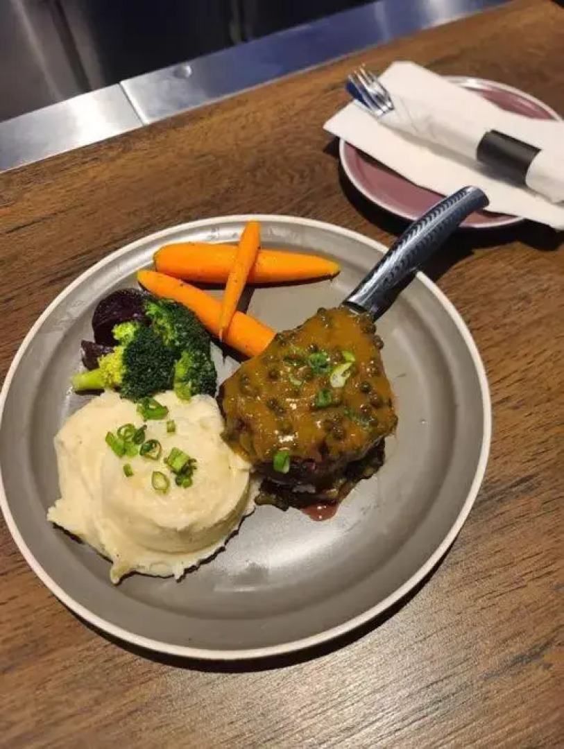 Adorable Private Suite in Ajax, unique 2 story