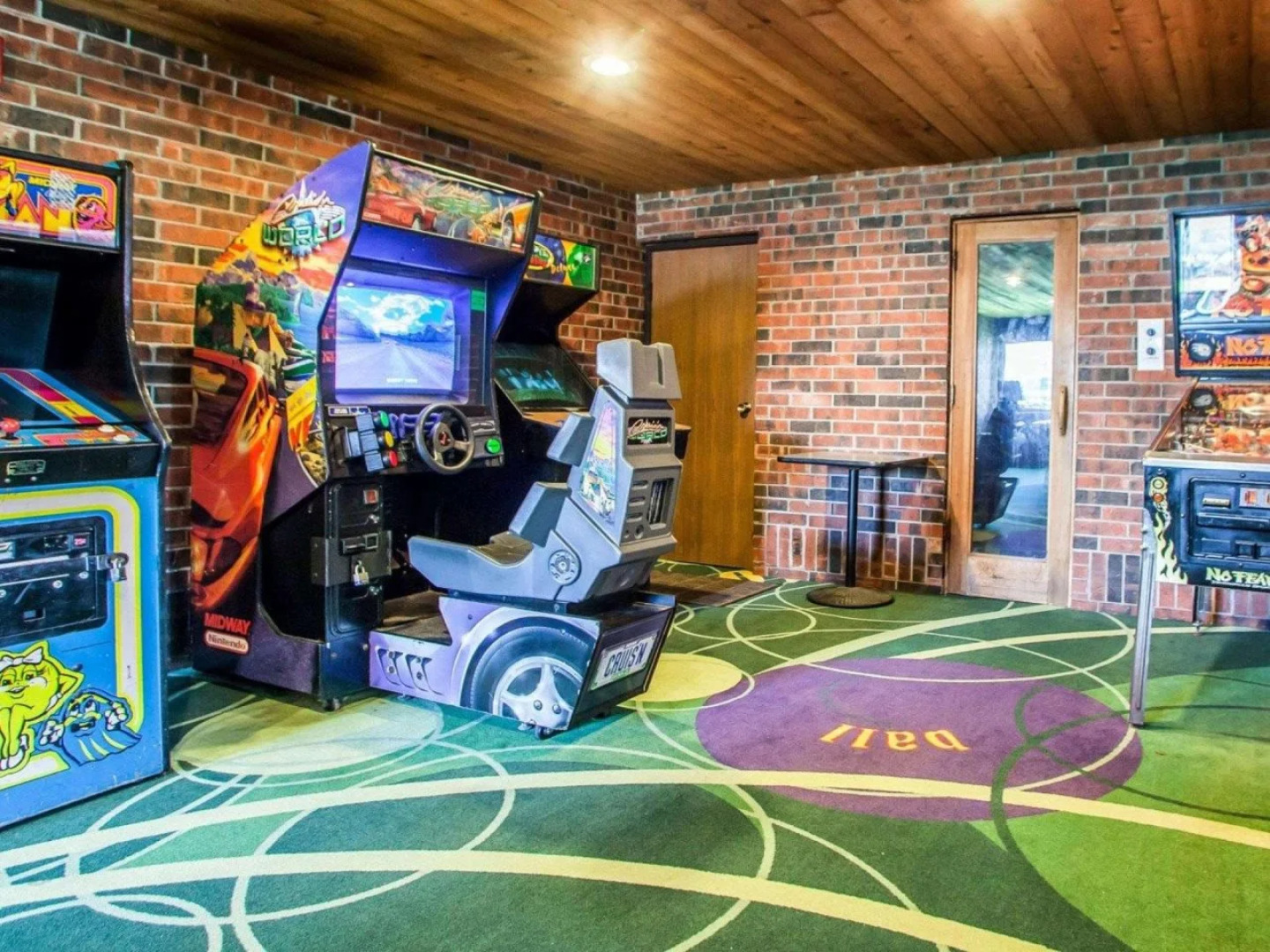 Clarion Pointe Bettendorf - Quad Cities