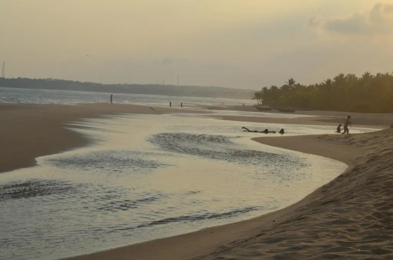 The Waves Beach Chalets