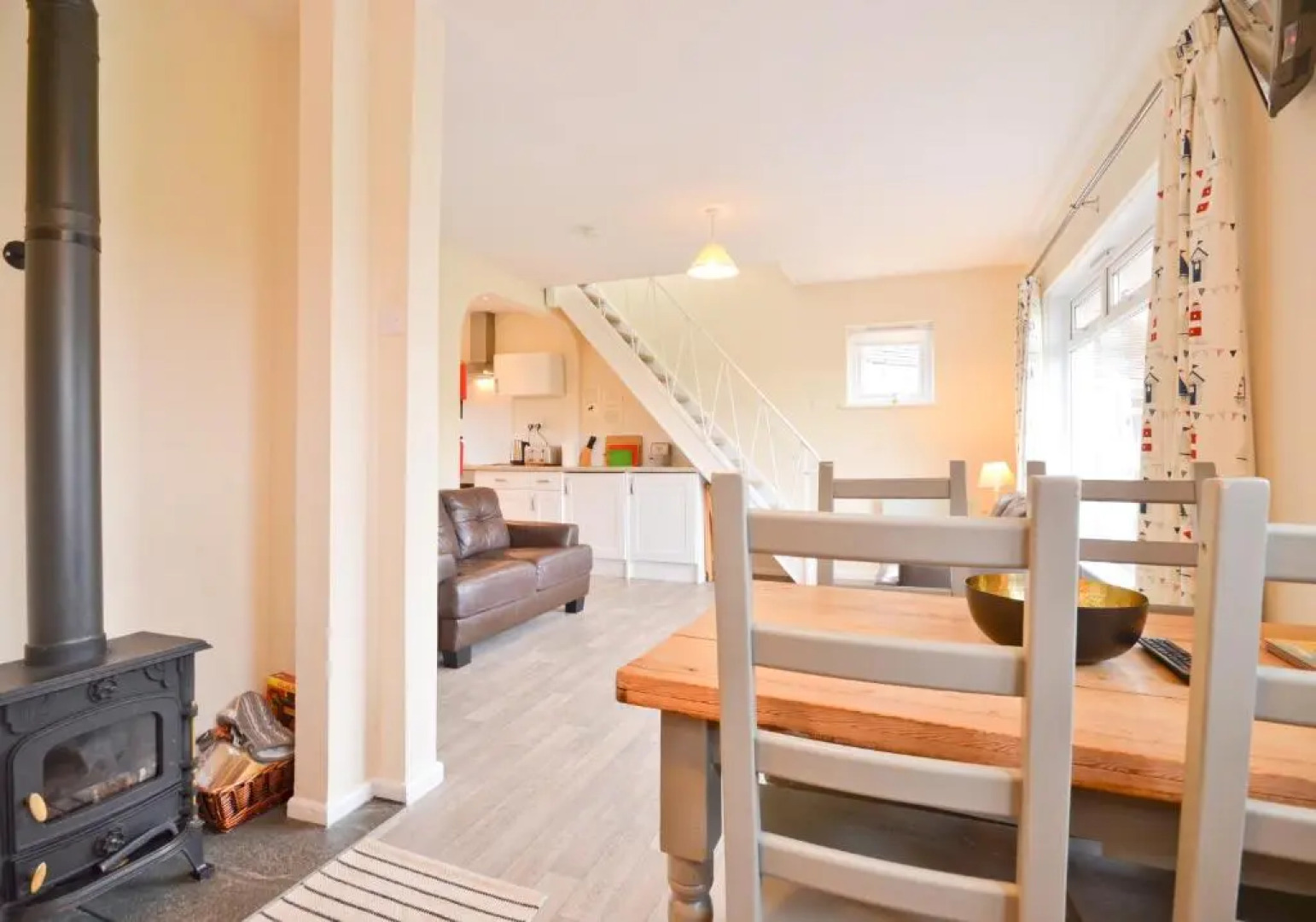 17 Tollgate Cottages