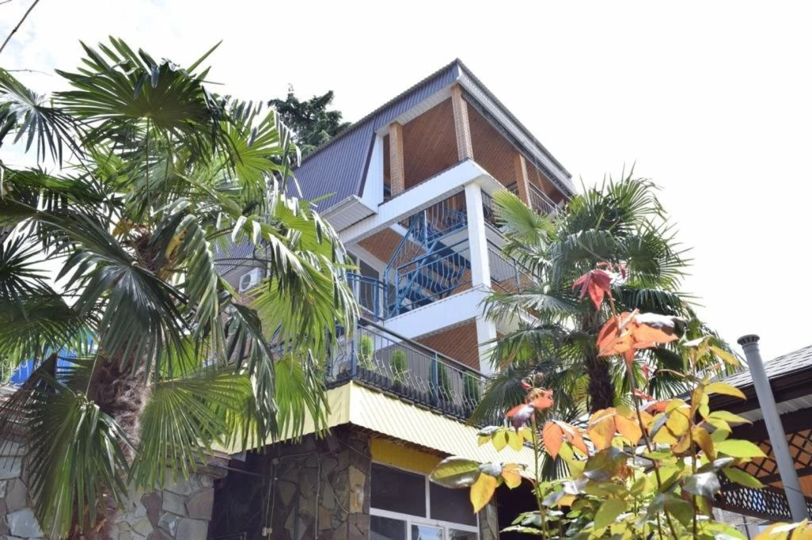 Karavella Guest House