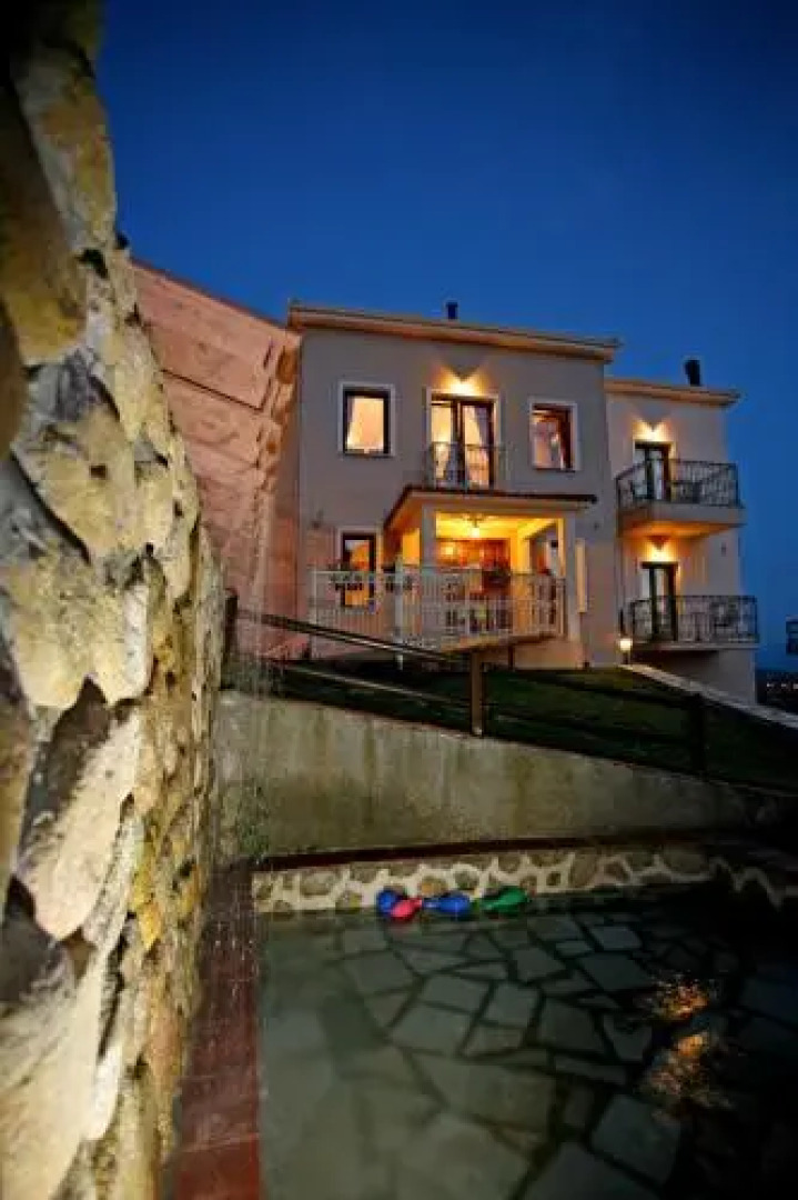 Epavlis Meteora Suites Hotel