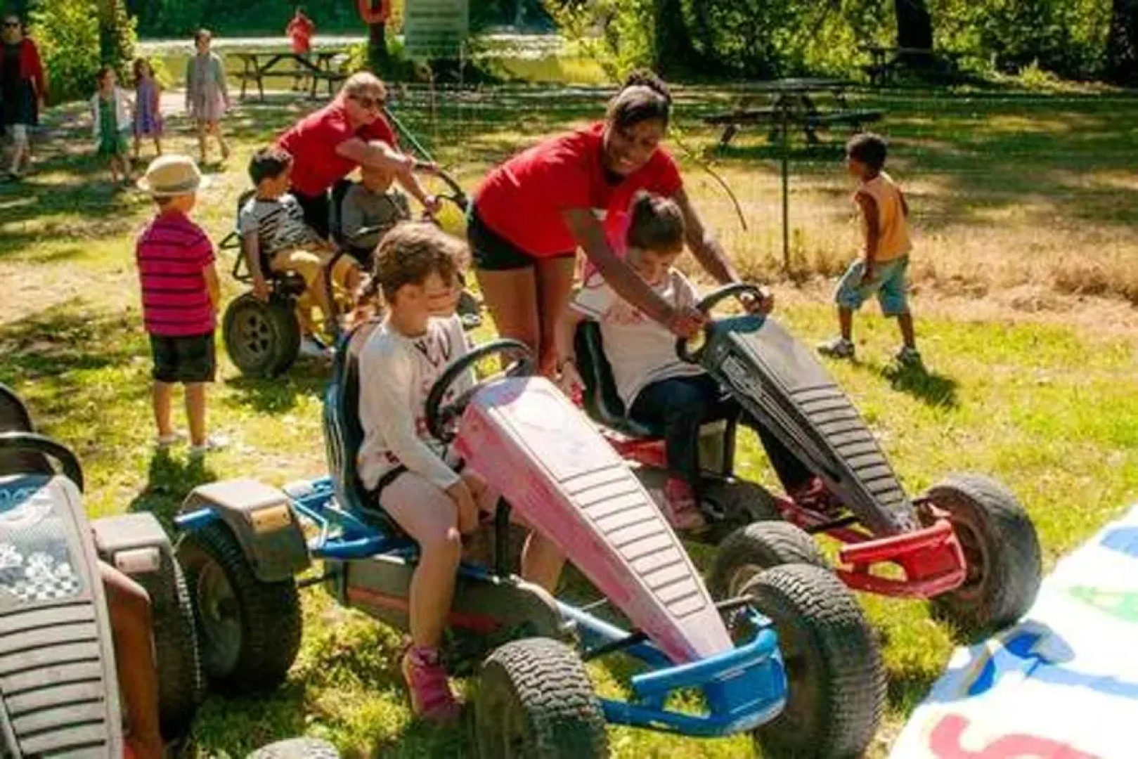 Bungalow de 3 chambres avec piscine partagee et terrasse amenagee a Trogues