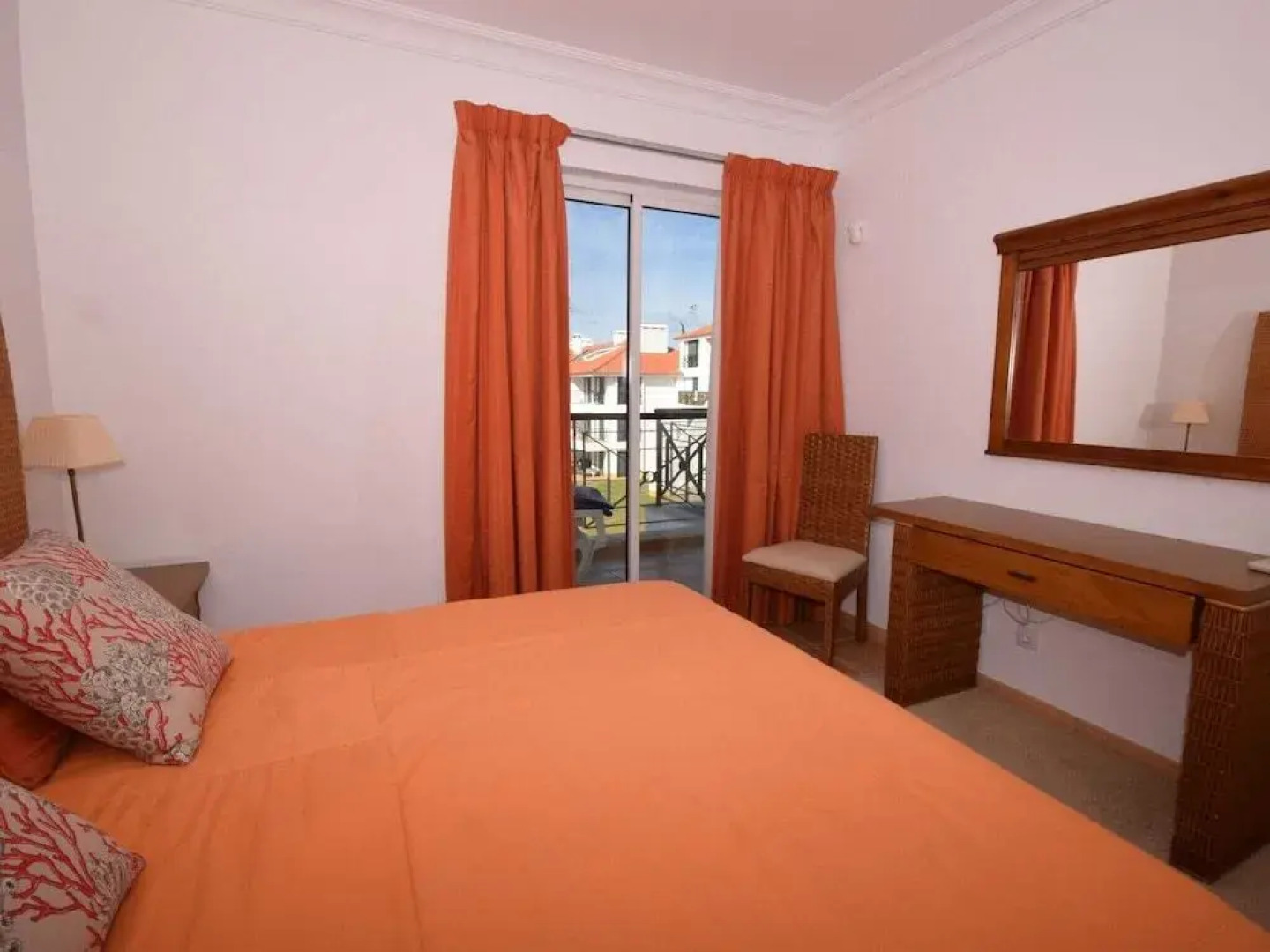 Sunny Balcony Apartment and Pool