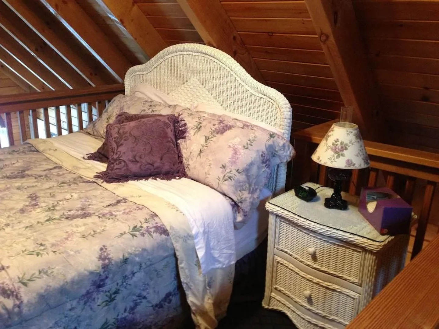 Cricket Hill Lodge & Cabins