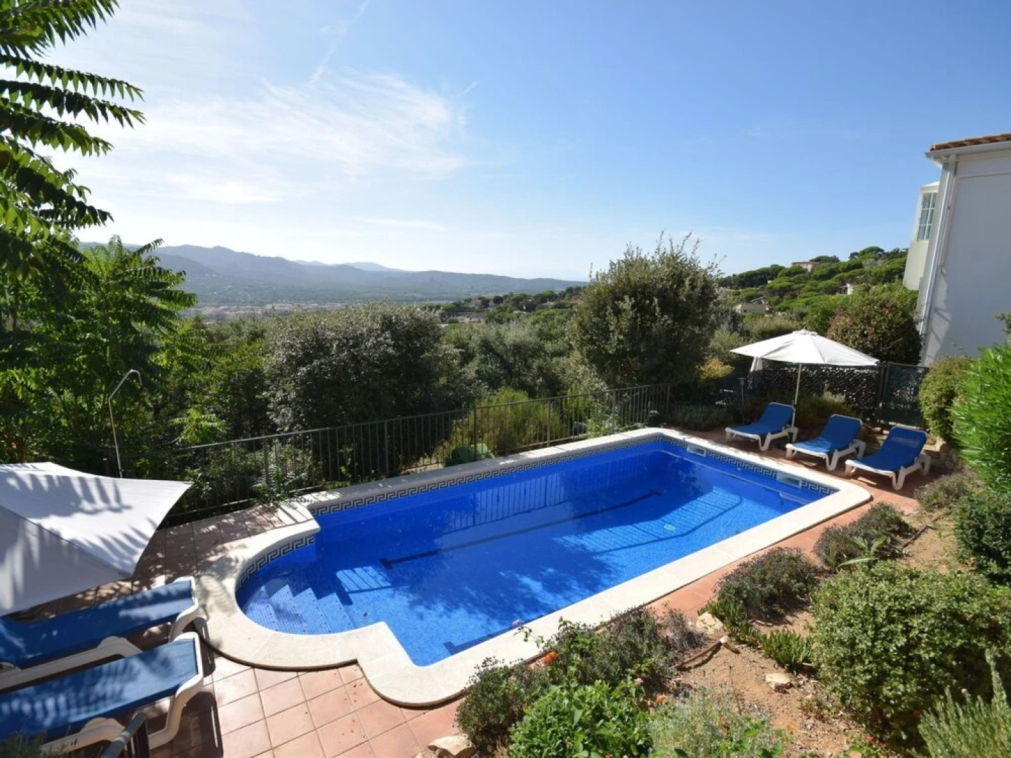Valley-view Villa in Santa Cristina D'aro With Pool