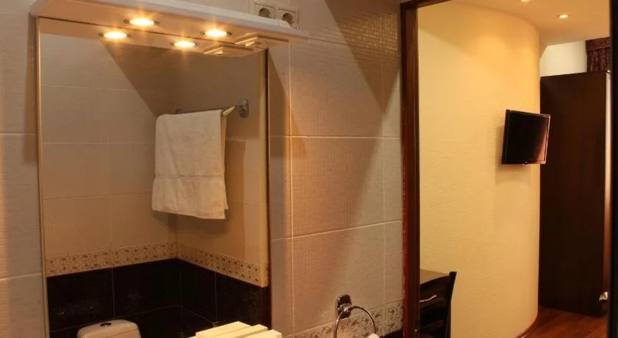 Отель Атлас