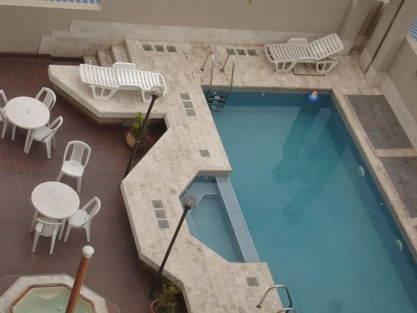 Altezza Apart Suites Hotel