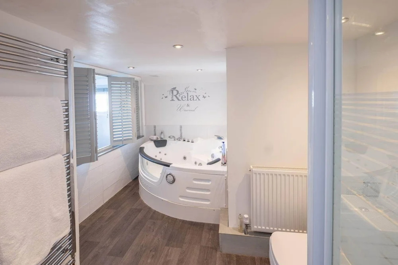 Houseboat Harbourside View