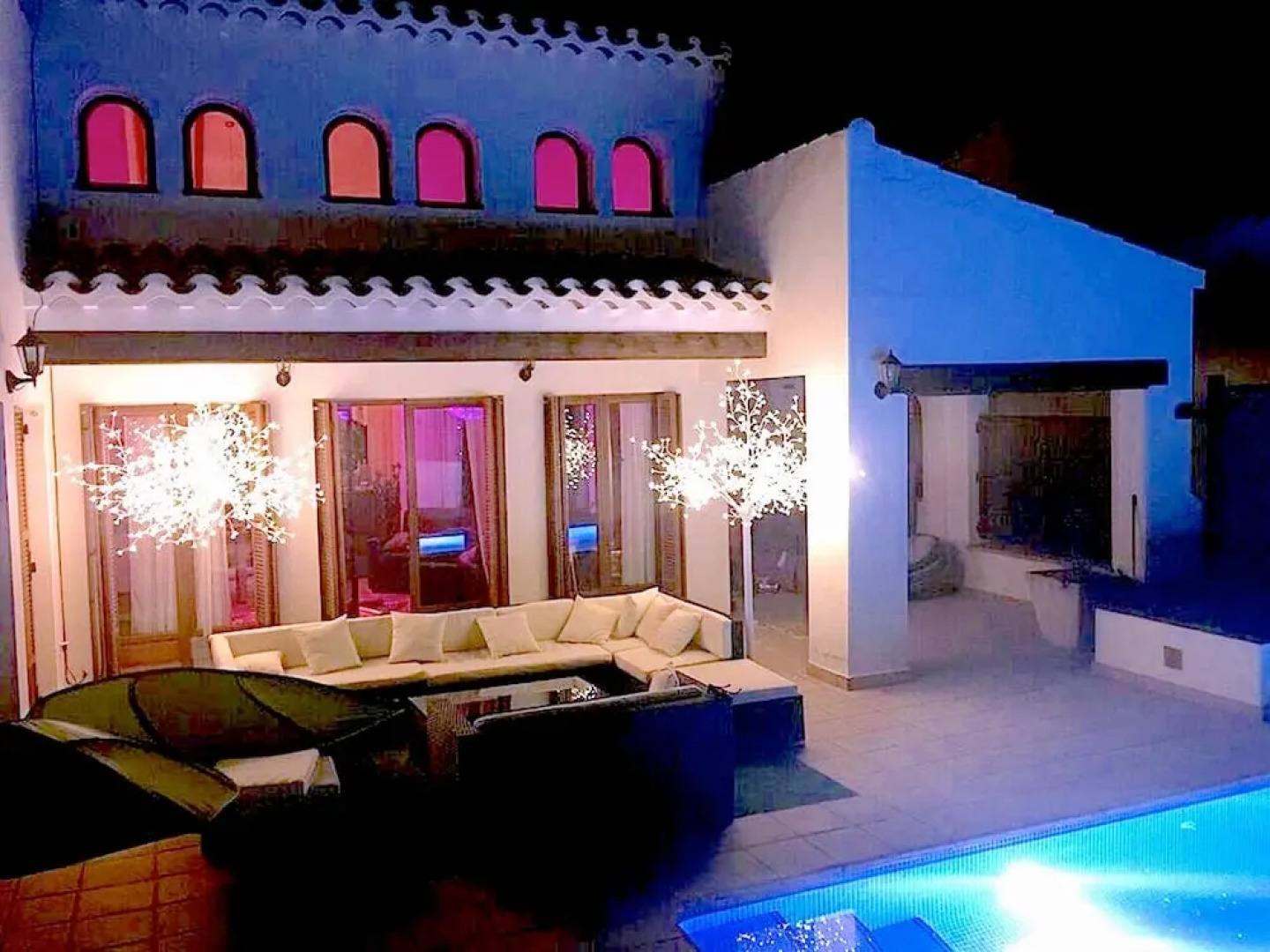 Villa With 4 Bedrooms in Baños y Mendigos, With Private Pool, Enclosed