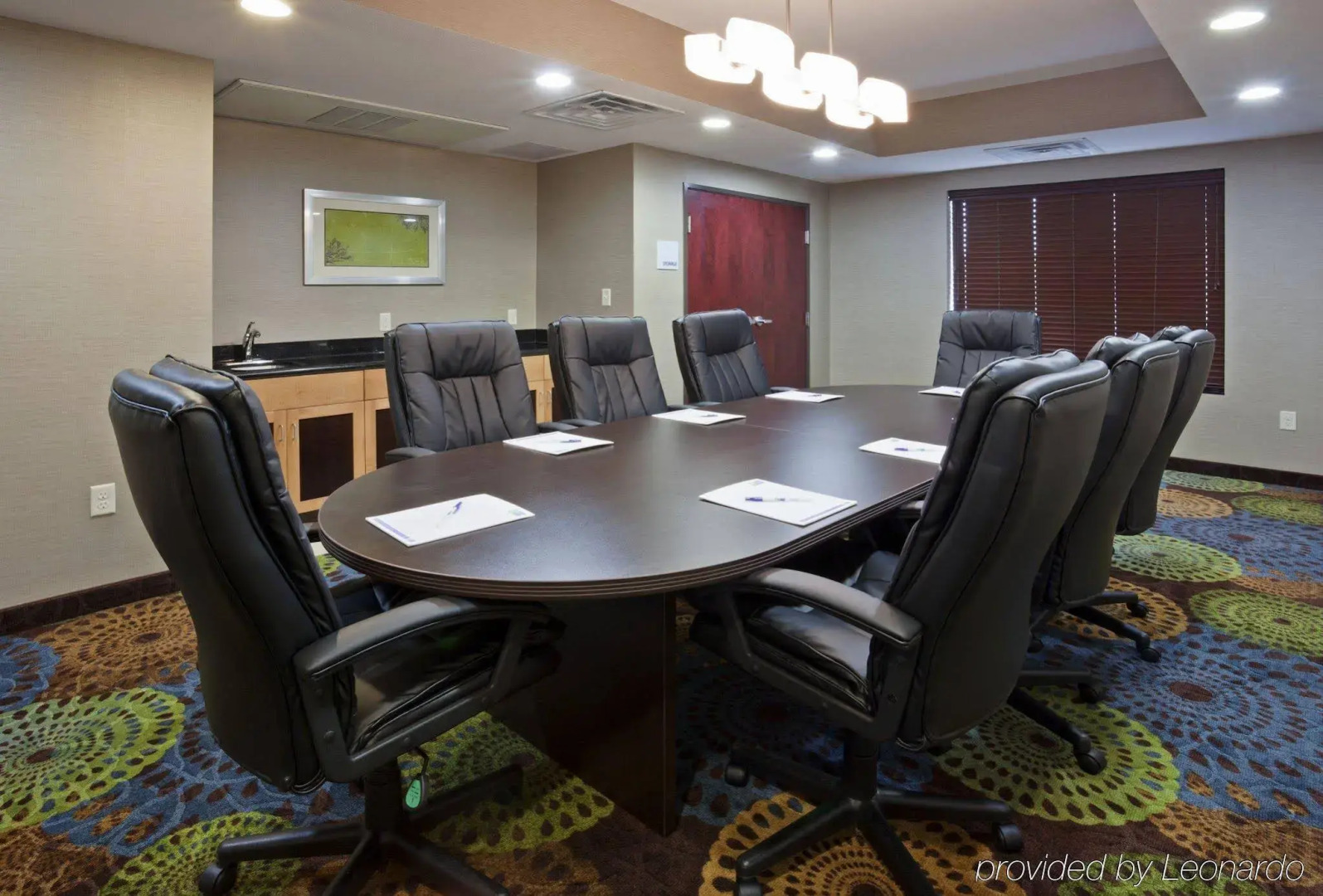 Holiday Inn Express & Suites Rochester – Mayo Clinic Area by IHG