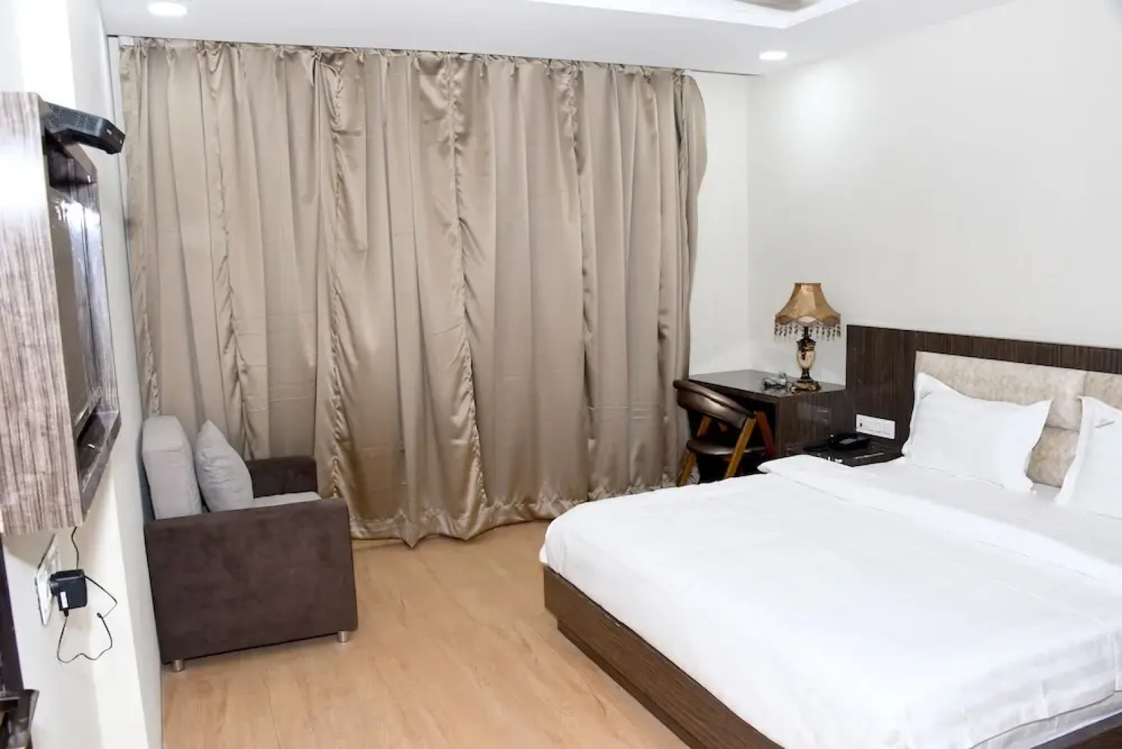 The Aanandam Hotel Resort