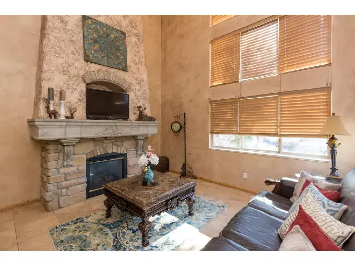 Luxury Townhouse in Mountains