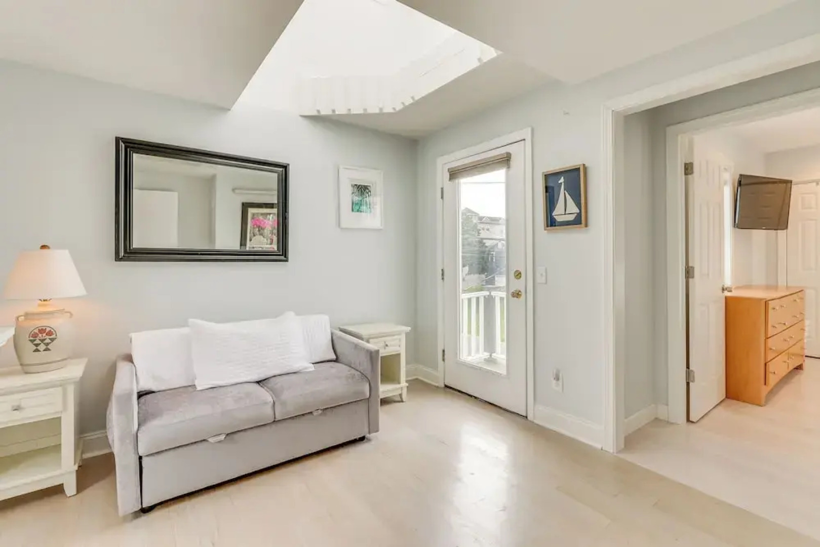 Bright Milford Beach House w/ Outdoor Shower