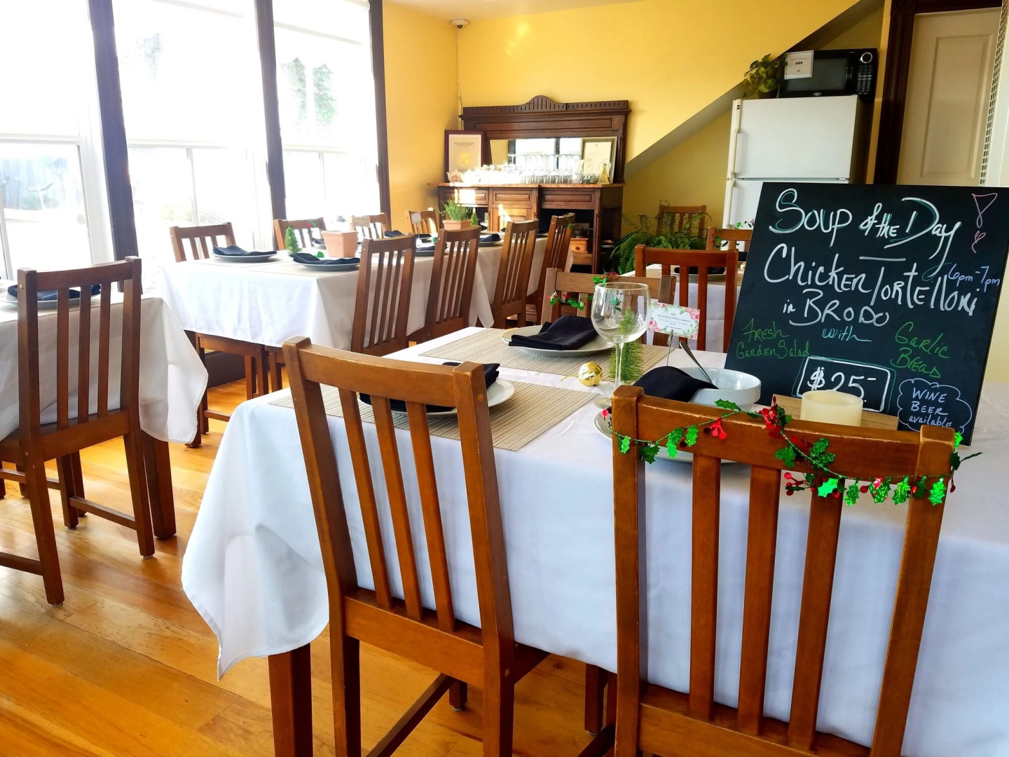 Captain's Inn at Moss Landing