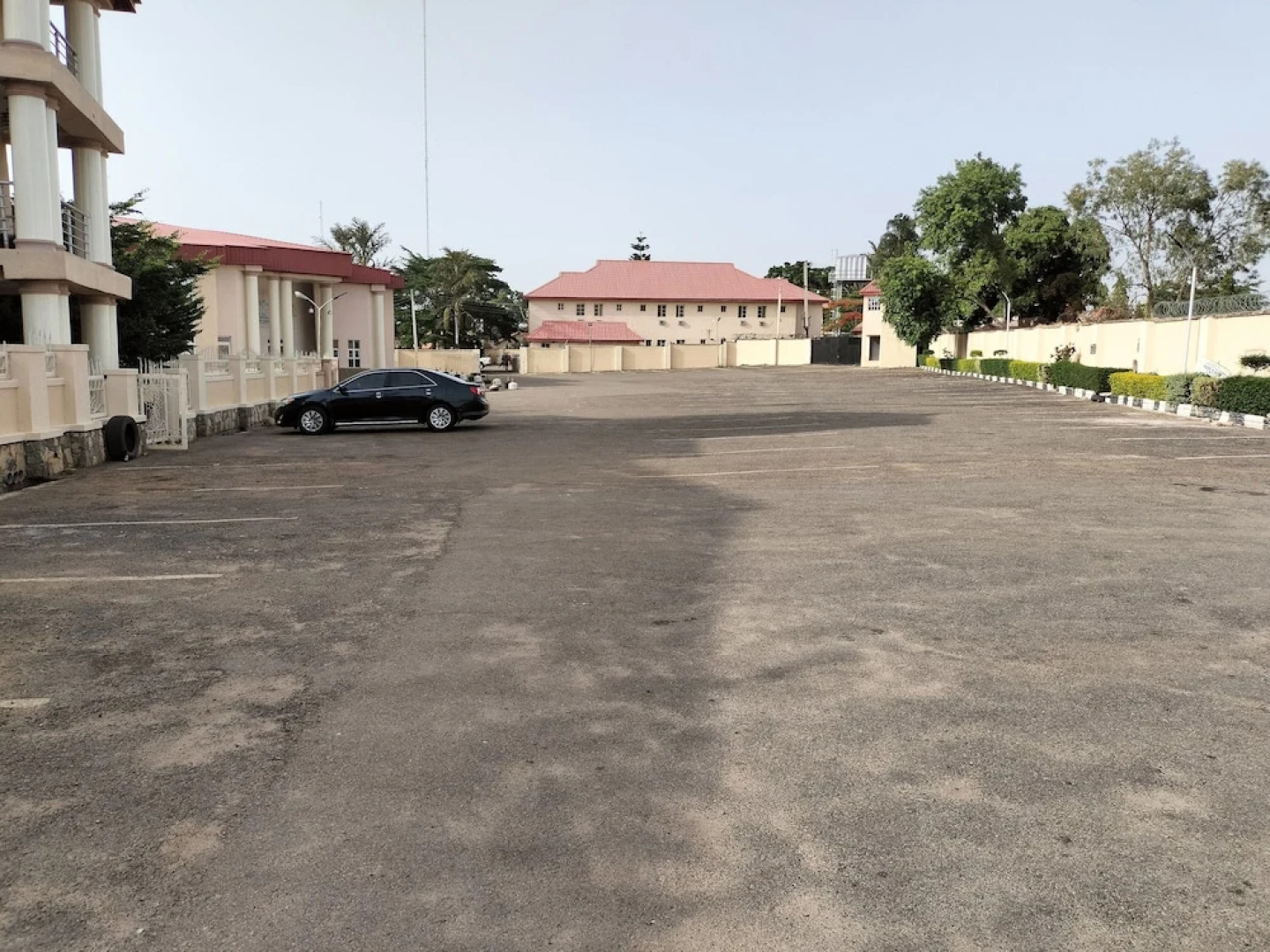 Steffan Hotel and Suites