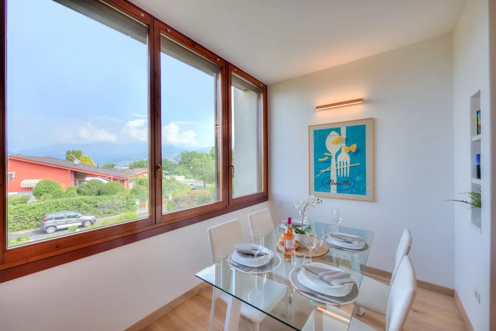 The Stylish Flat 900m from Cerro Beach