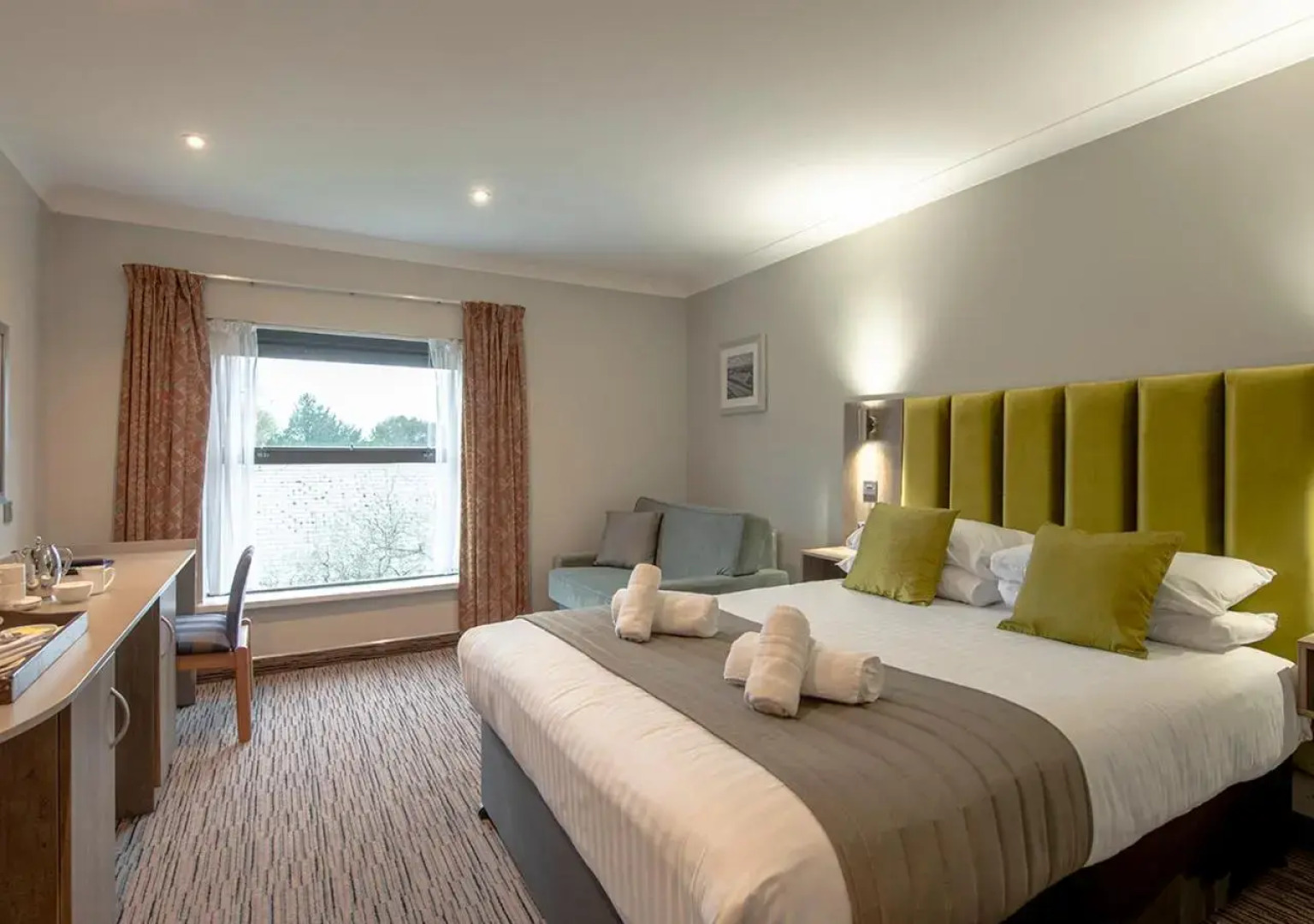 The Hog's Back Hotel & Spa Farnham