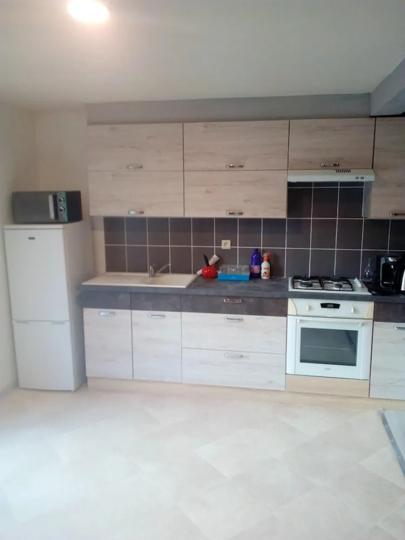 Apartment With one Bedroom in Donzère, With Shared Pool, Enclosed Garden and Wifi