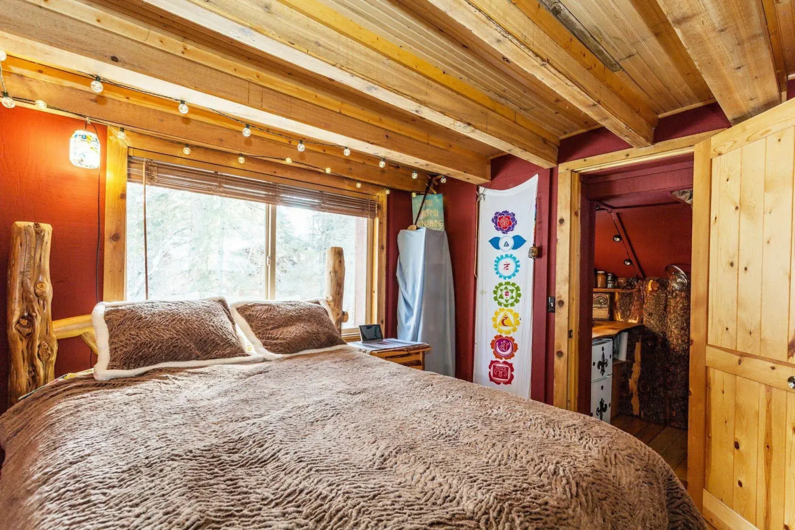 Treehouse by the Stream