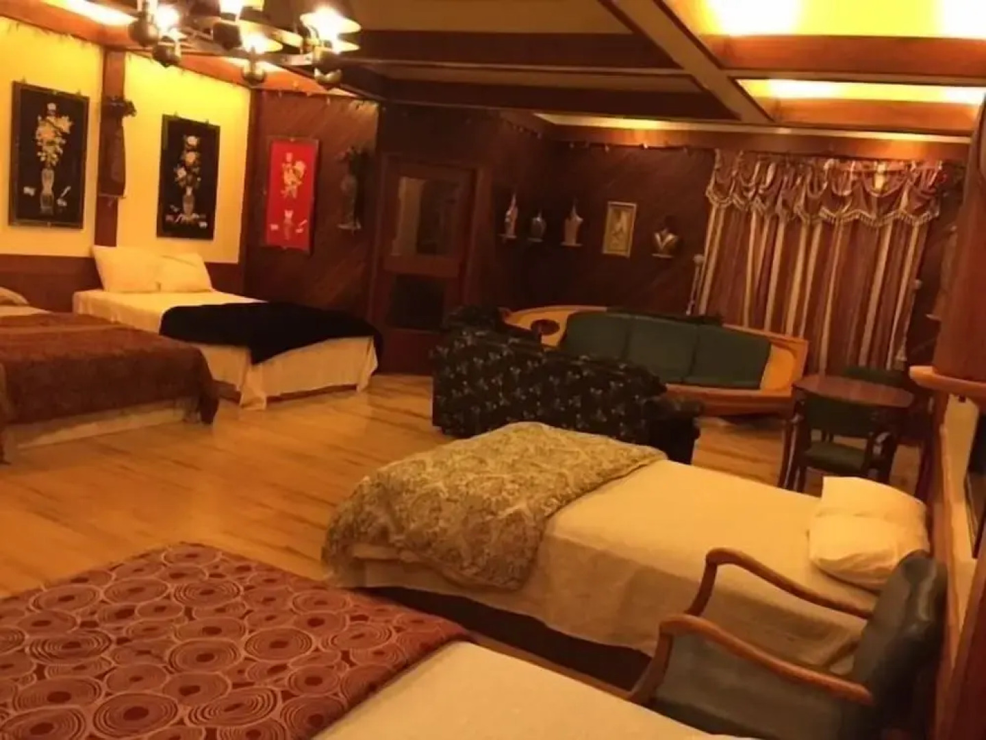 Elevate Rooms on Water Street