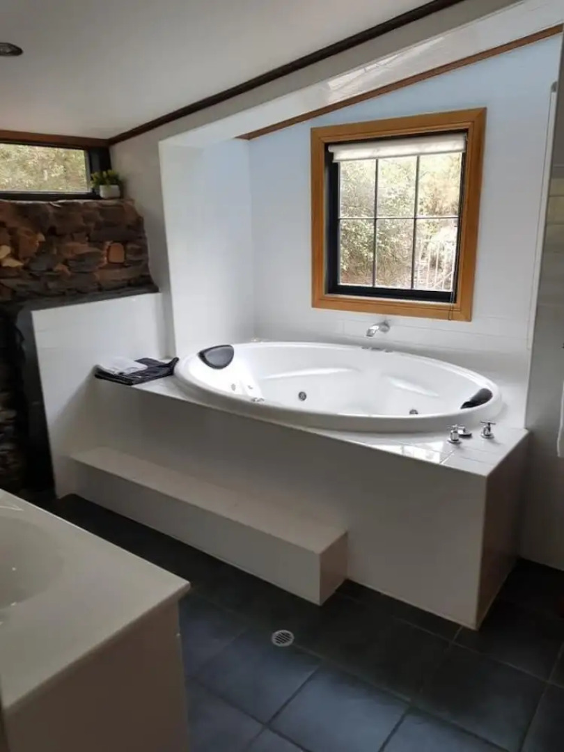 Redwood Studio - Adults Only