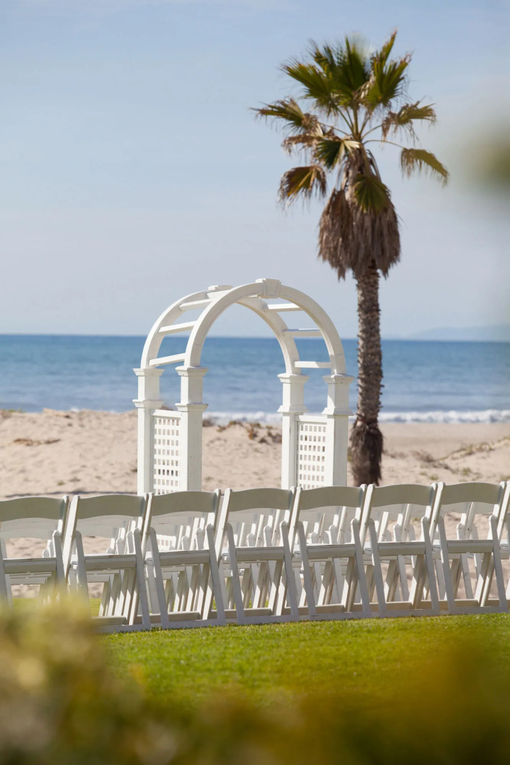 Zachari Dunes on Mandalay Beach, Curio Collection by Hilton