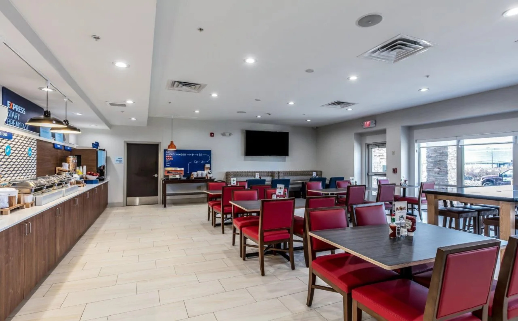 Holiday Inn Express & Suites Jersey City North - Hoboken by IHG