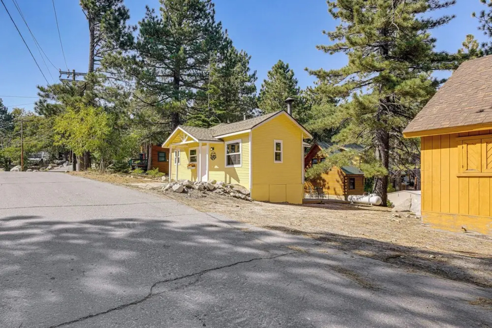 Walk to Water: Cozy Cabin in Green Valley Lake!