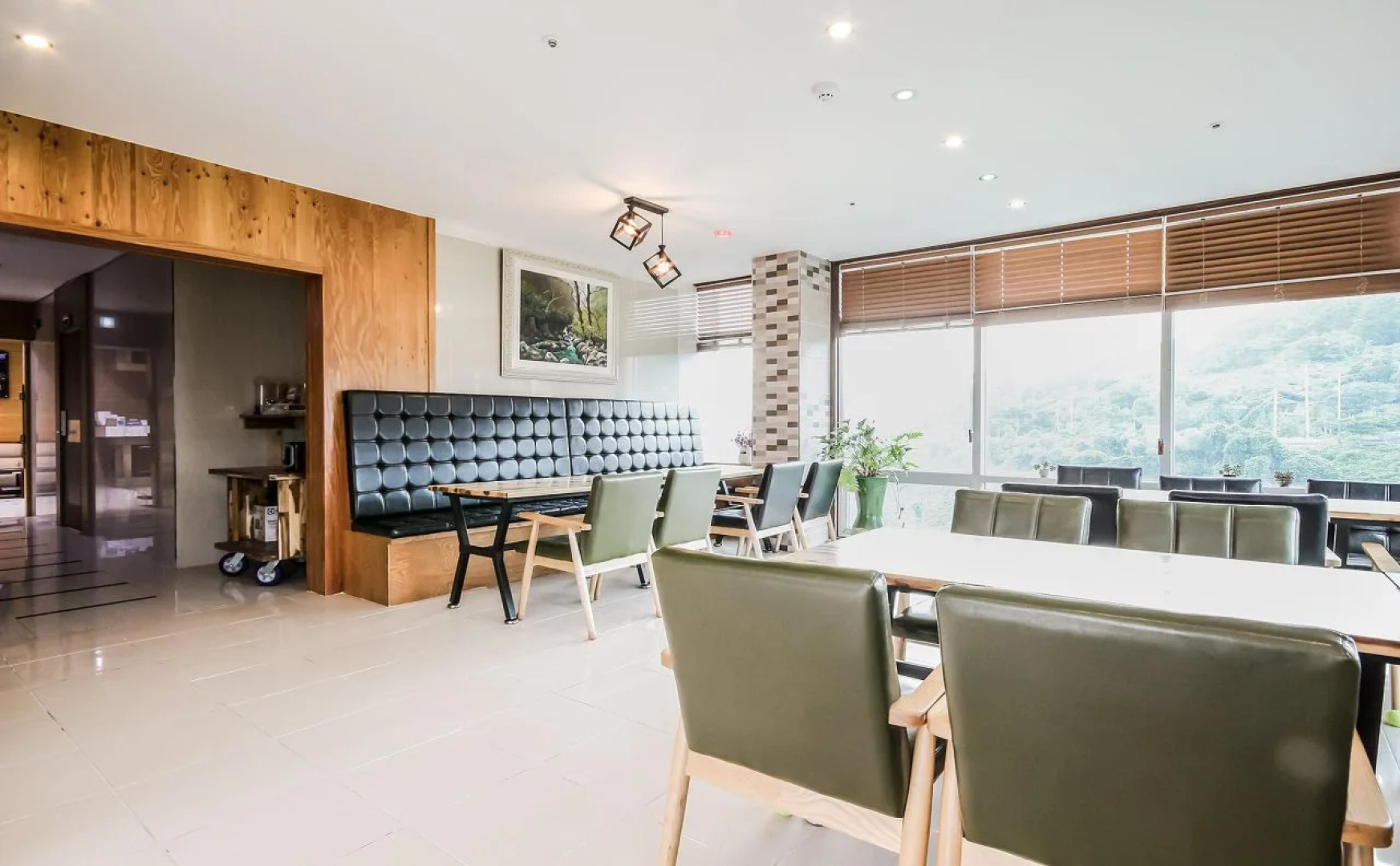 Tongyeong Business Hotel