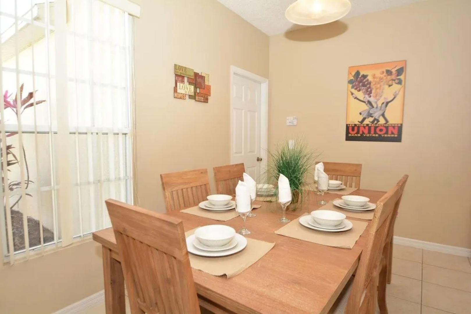 525 Sunset Ridge 5 Br villa by RedAwning