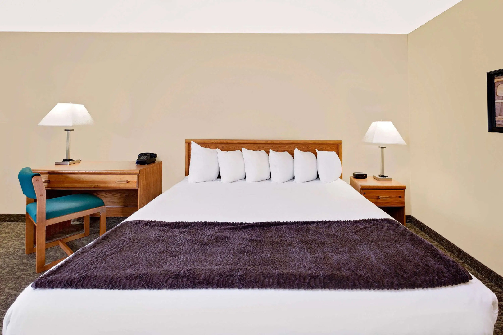 Days Inn by Wyndham Cadillac