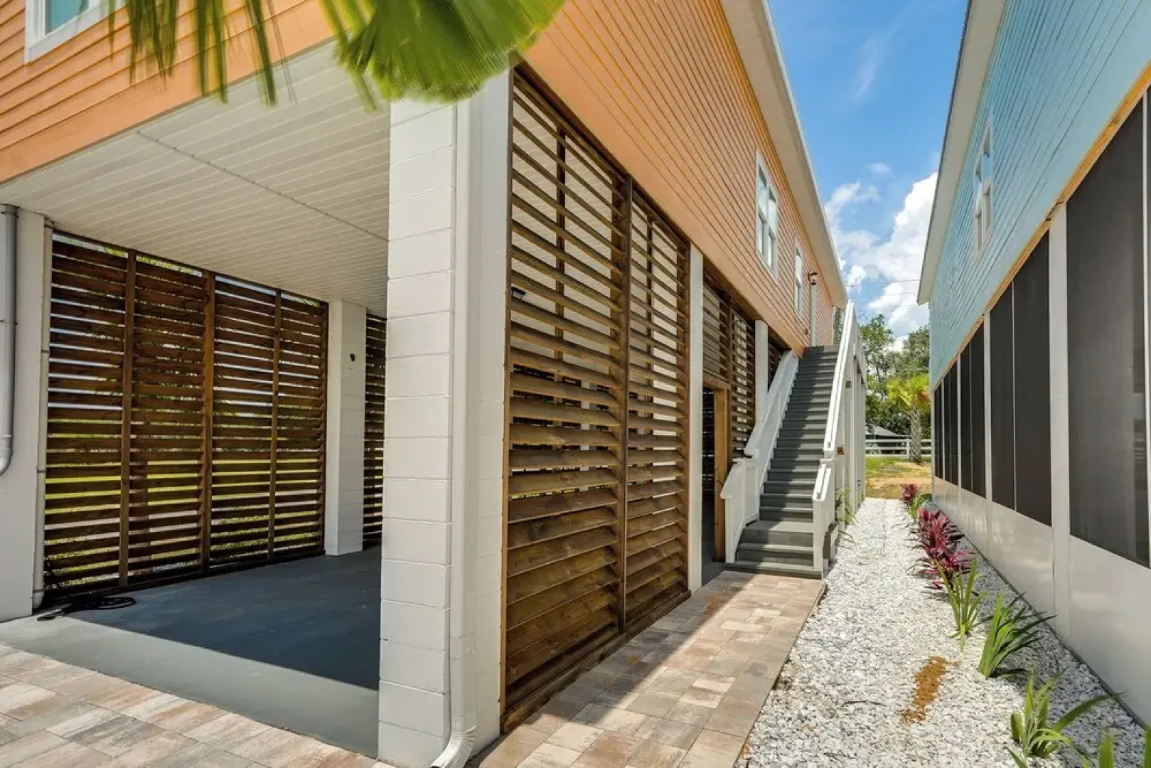 ~ 2 Mi to Boat Ramp: Steinhatchee River Cottage
