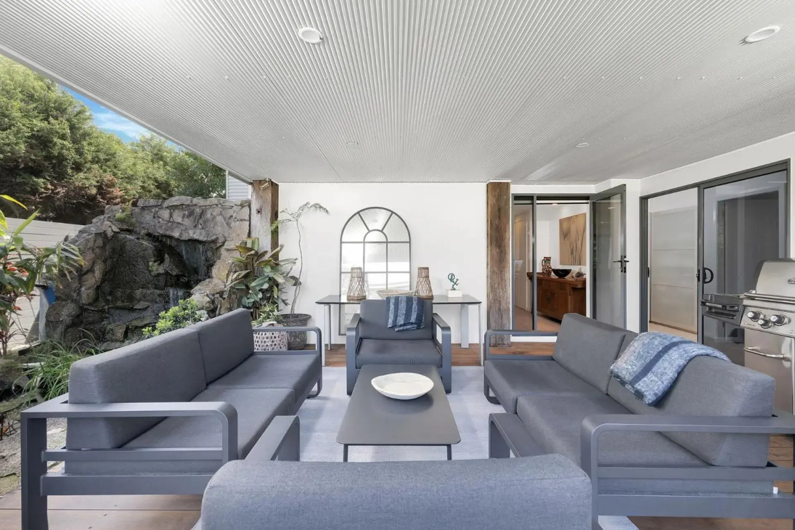 ARALUEN HOUSE Werri Beach 4pm Check Out Sundays