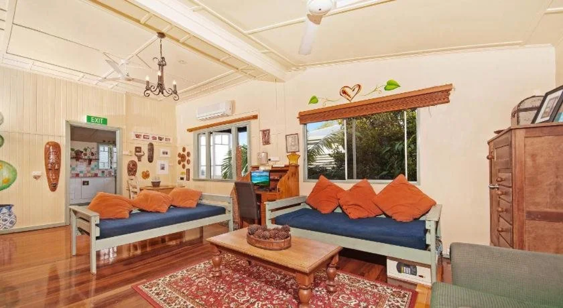 Tropic Days Backpackers