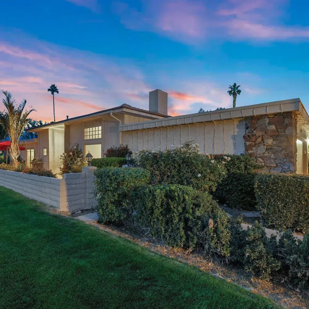 The Wells at Indian Wells - Free Golf Usage