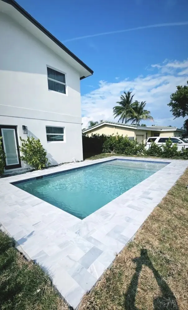 Casa Cervo - Stunning Home In Great Location, Walkable To Restaurants, Shopping, And The Beach! 4 Bedroom Home by Redawning