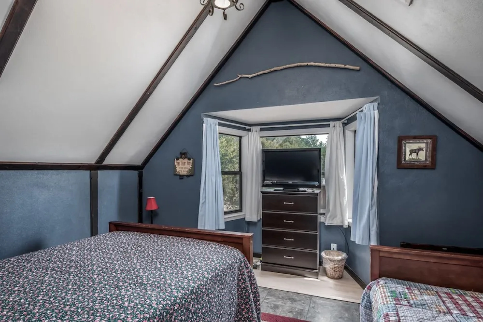 A Frame Acres - Three Bedroom Cabin