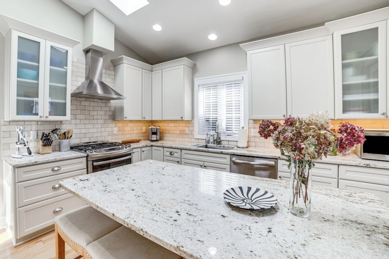 Downtown Douglas Home w/ Kayaks Near Oval Beach