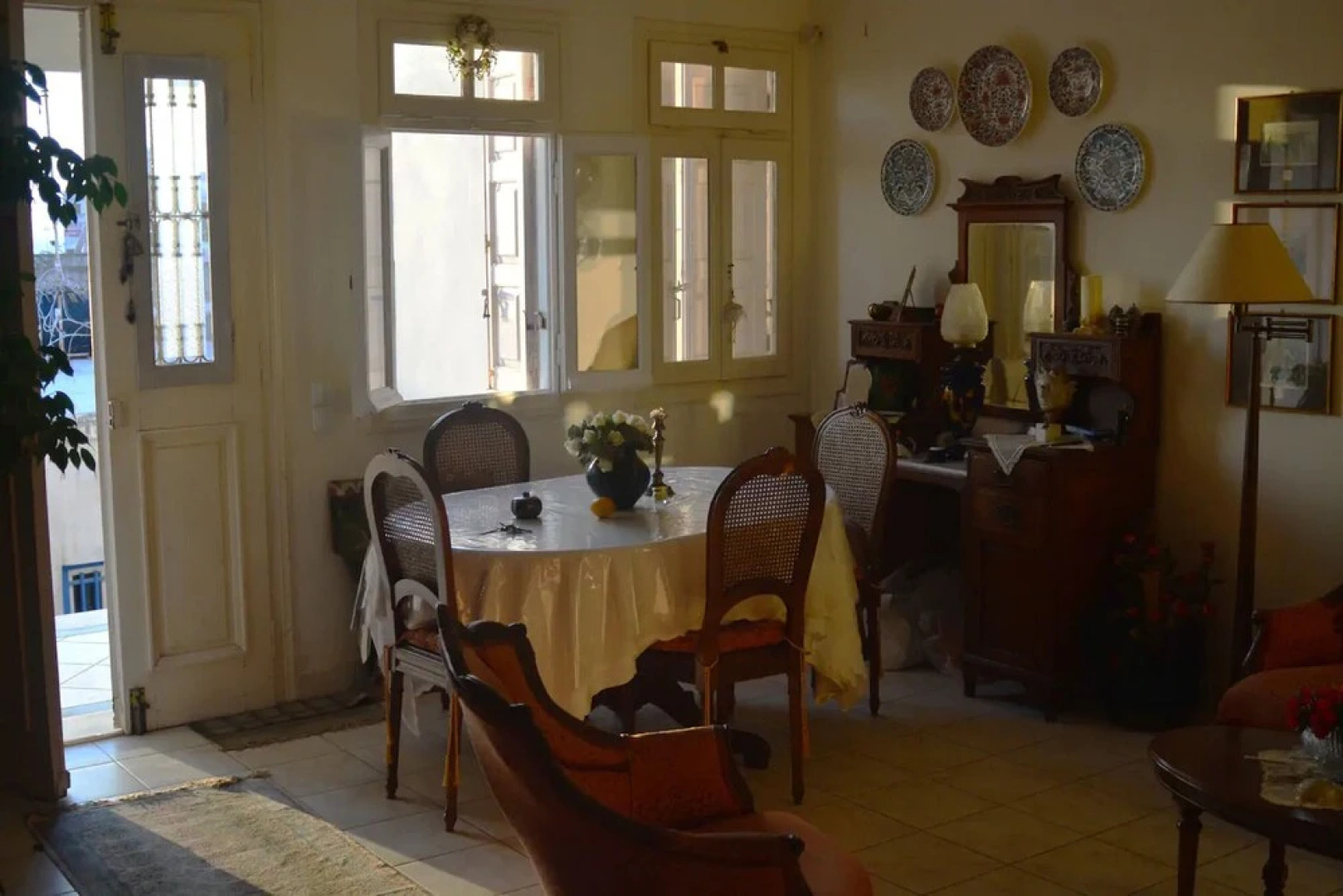 Sophisticated Central House In Tinos