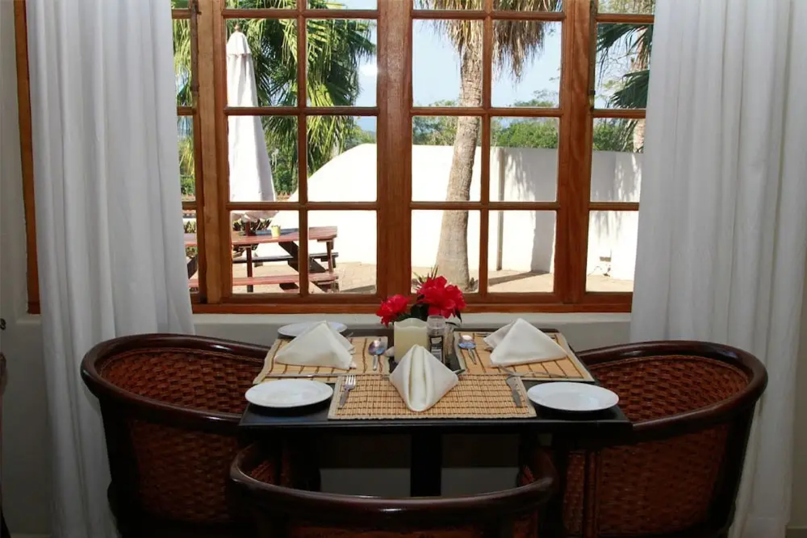 Tradewinds Country Inn