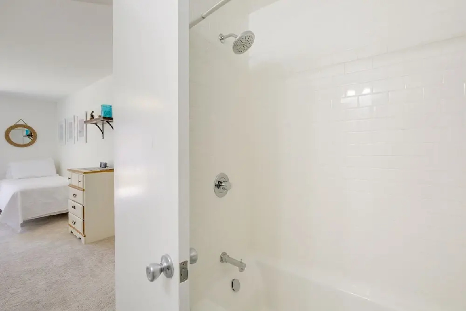 Solana Beach Condo w/ 4 Pools & Beach Access!