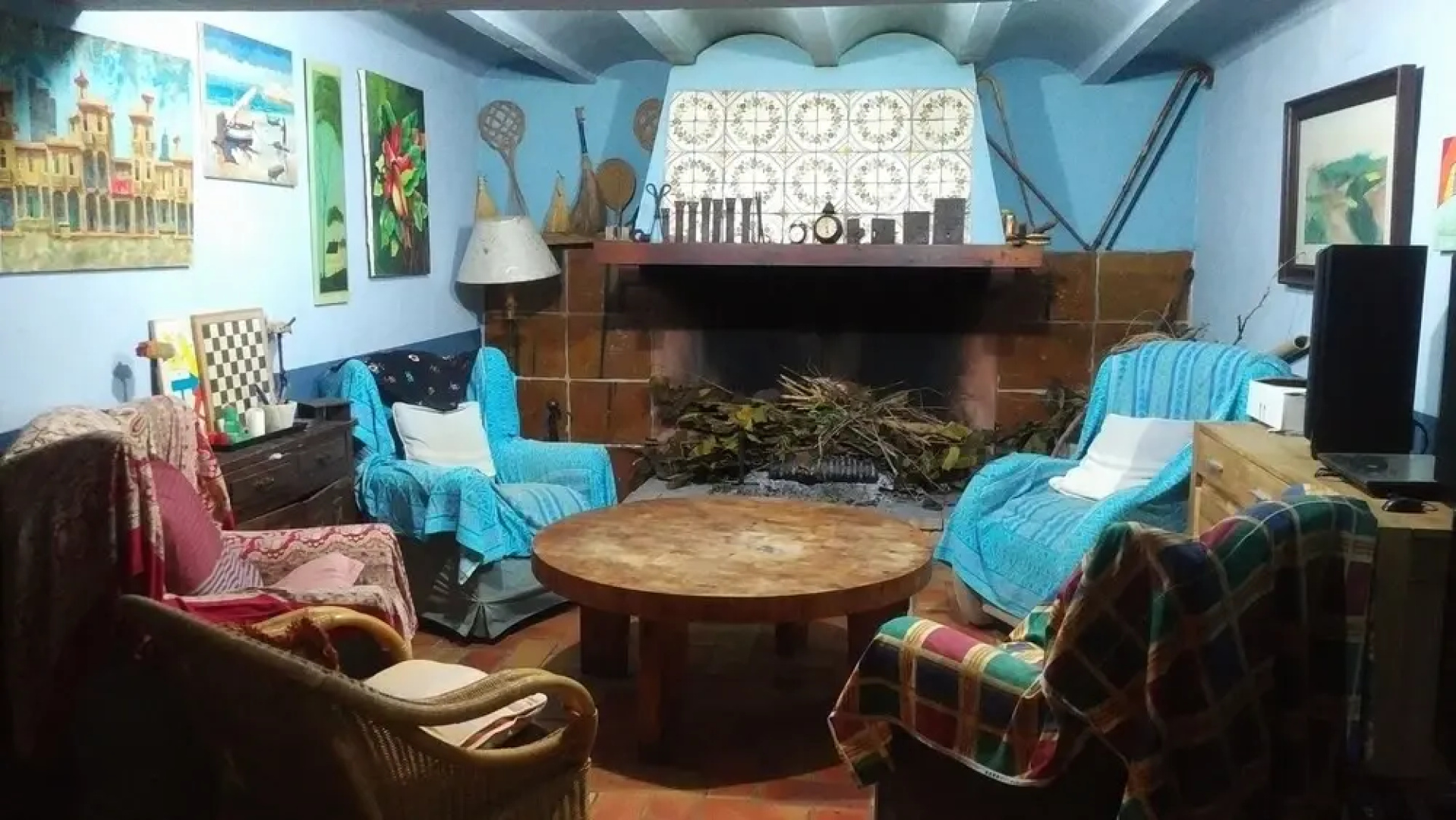 Casa Pintoresca con espacios y piscina